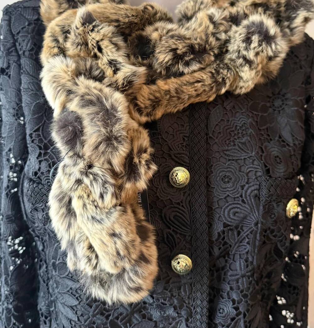 NEW BELLE FARE women's fur scarf with fringes in beige/black/tan